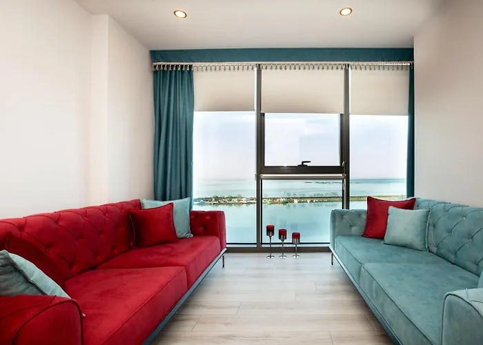Marina Green Suite & Residence